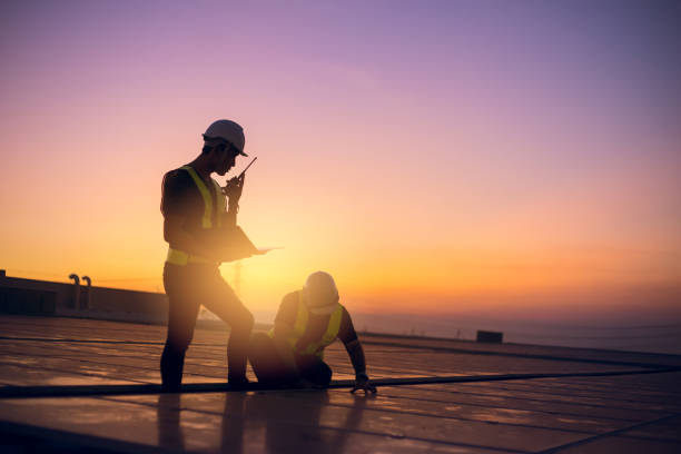 Best Flat Roof Repair Services  in Molalla, OR